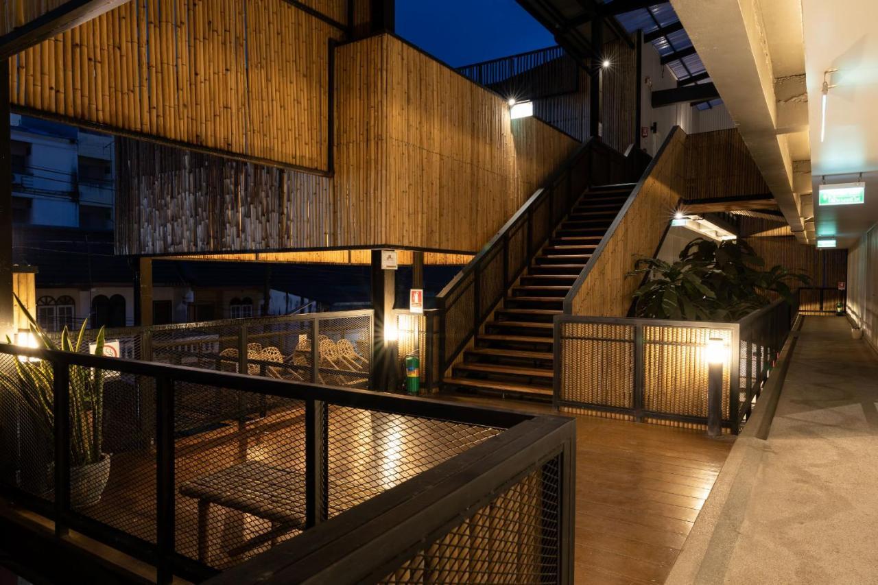 Pakchong Center Poshtel Ξενοδοχείο Εξωτερικό φωτογραφία